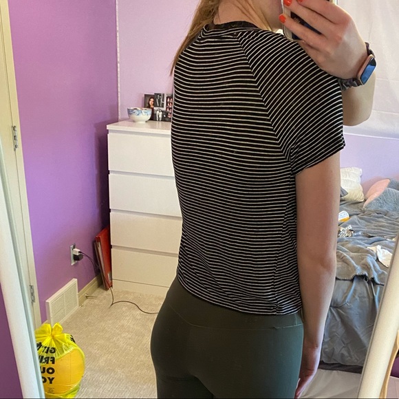 🦋2 for $15 - AE Striped TShirt - Picture 6 of 6
